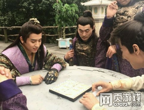 九州天空城日常生活之虐死单身dog