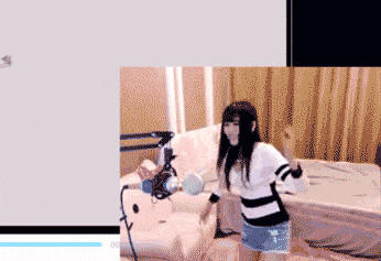 网友:奶子是假的     说到直播输游戏,近期lol美女主播陆雪琪在直播时