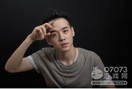 蛋蛋解说回归斗鱼直播首秀 贝拉拉再度结缘斗