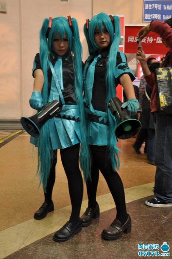 2011����������COS ˫������������