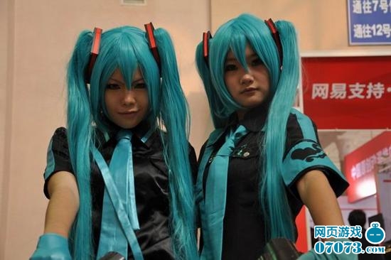 2011����������COS ˫������������