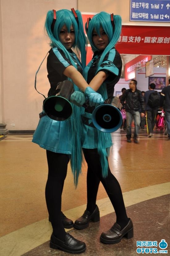 2011����������COS ˫������������