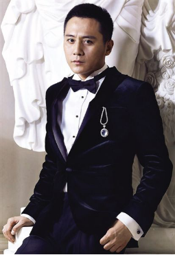 �����ڼ����������ѻ���ǩԼǧ�򼶴����� Ta������˭