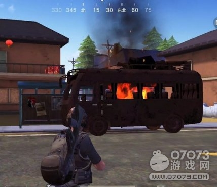 ��Ұ�ж�����С��ȫ��λ����