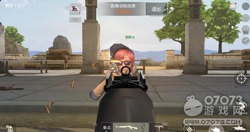 ��Ұ�ж�M860��UZI����ʵ��