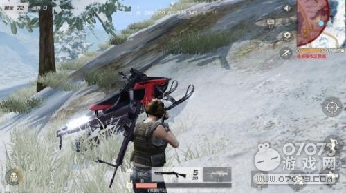 ��Ұ�ж���ѩɽ�ű���������֮��