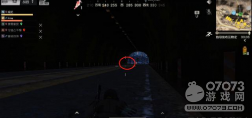 荒野行动被称为黑夜中吉利服 穿上能横着走